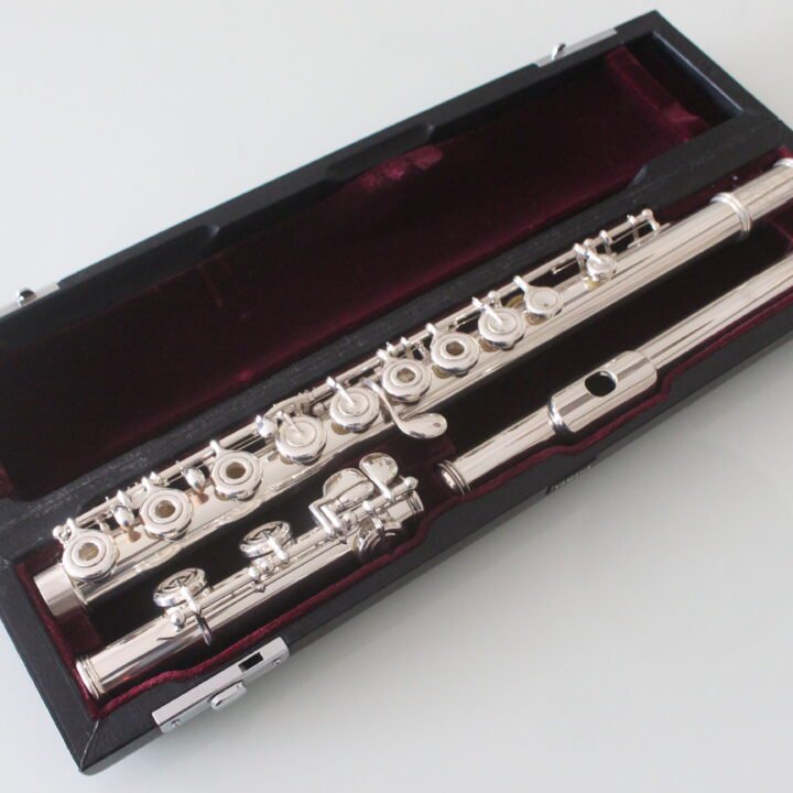 Yamaha 784